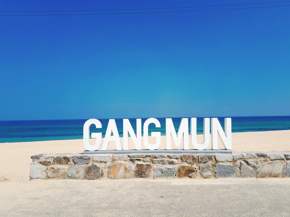 Capsule In Gangneung Hotel Екстериор снимка