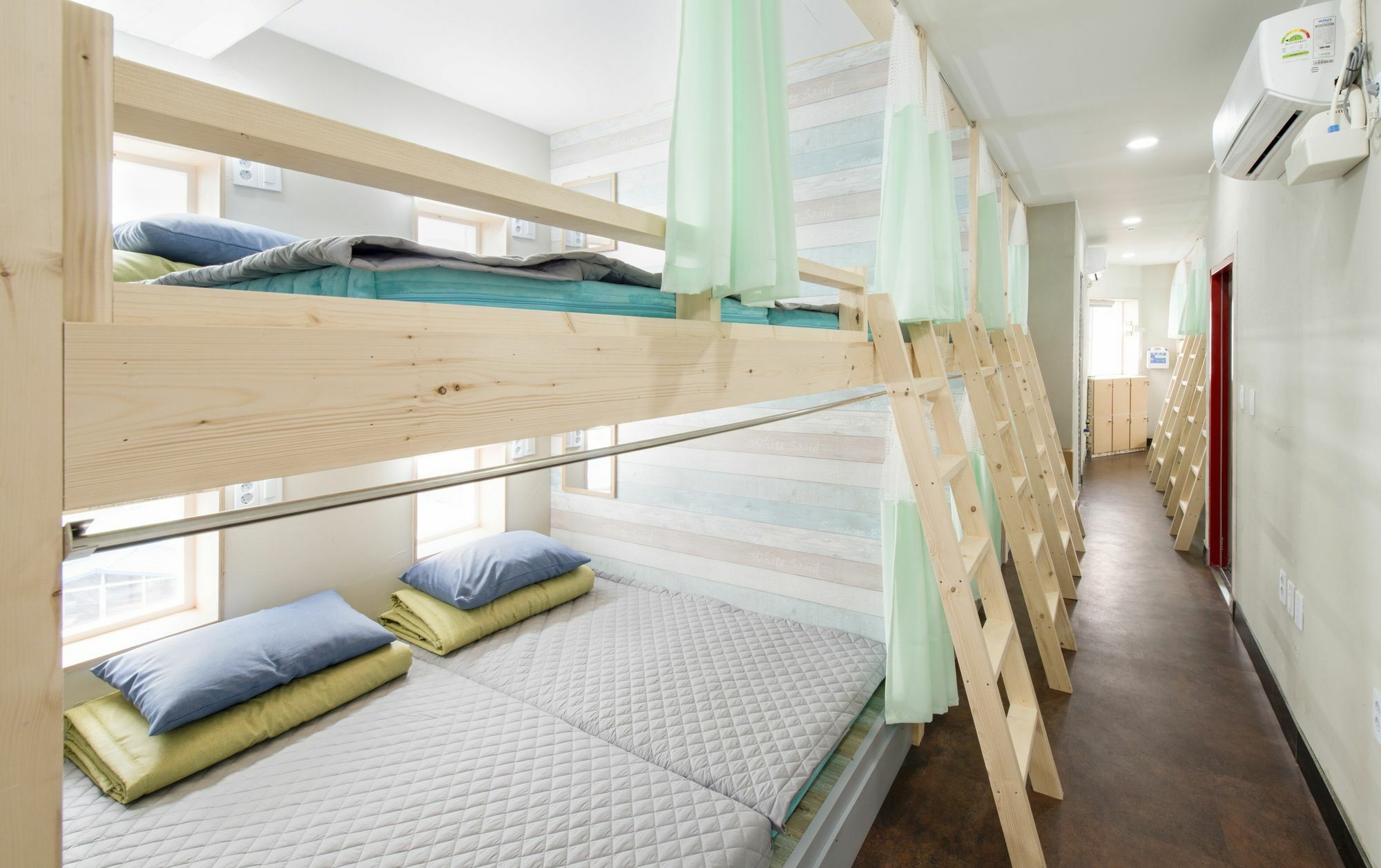 Capsule In Gangneung Hotel Екстериор снимка